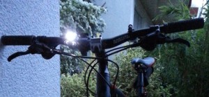 Besser als nichts. Beleuchtung Fahrrad vorn