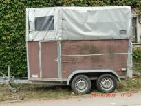 Pferdeanhänger